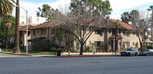 144 Los Robles Ave in Pasadena, CA - Building Photo - Building Photo