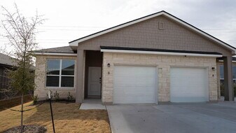 8903 Prickly ash drive in Killeen, TX - Building Photo