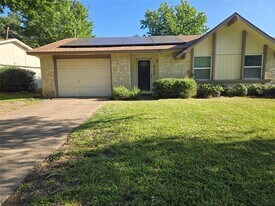 610 Edelweiss Dr in Grand Prairie, TX - Building Photo