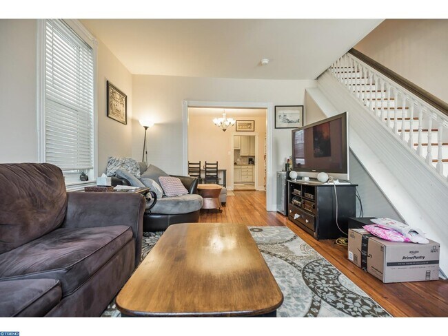 385 Conarroe St in Philadelphia, PA - Building Photo - Building Photo
