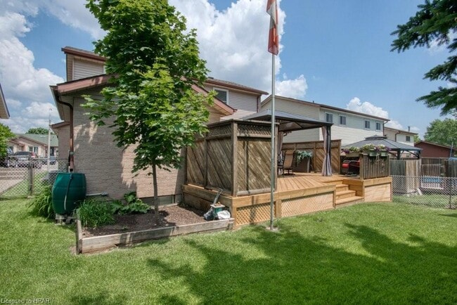 property at 48 Goundry Cres