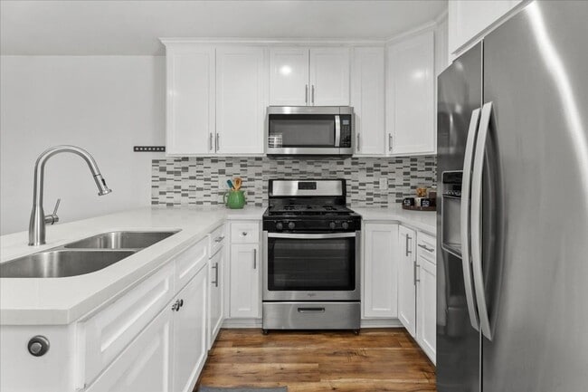 940 Marietta St in Los Angeles, CA - Building Photo - Building Photo