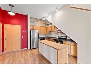 2650 University Ave W in St. Paul, MN - Foto de edificio - Building Photo