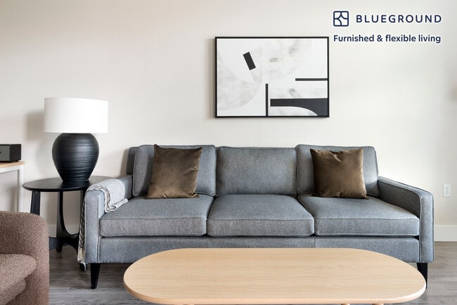 299 Franklin St, Unit FL4-ID2127 in Redwood City, CA - Foto de edificio - Building Photo