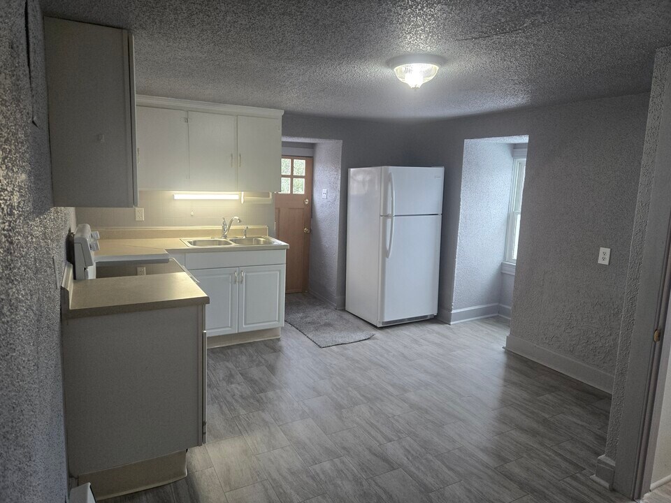 478 W Bainbridge St in Elizabethtown, PA - Building Photo