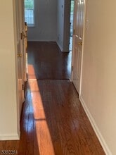 33 Dorchester Dr in Bernards, NJ - Building Photo - Building Photo