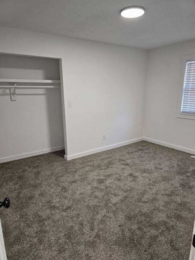 4111 W Burbank St in Springfield, MO - Building Photo - Building Photo