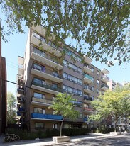 Shoreliner Apartments in Toronto, ON - Building Photo