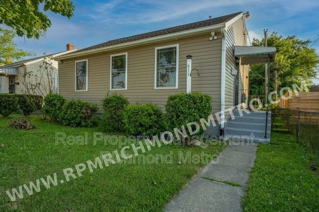 property at 913 E 15th St