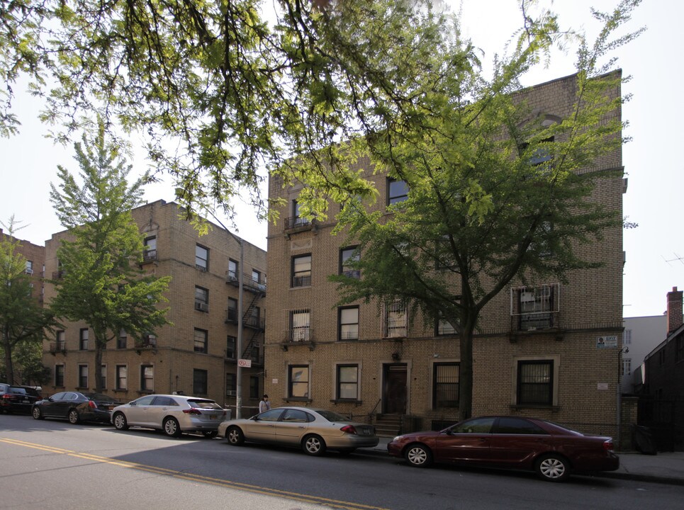 5315 15th Ave in Brooklyn, NY - Building Photo