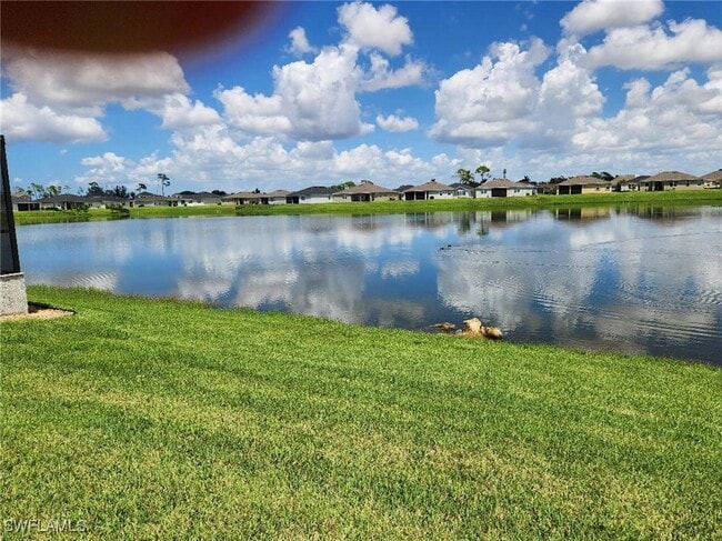 6548 Bay Ridge Way in Ft. Myers, FL - Building Photo - Building Photo