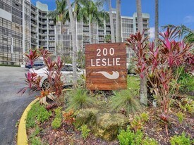 200 Leslie Dr, Unit 723 in Hallandale Beach, FL - Building Photo