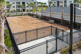 Emblem Cane Bay North in Summerville, SC - Foto de edificio - Building Photo