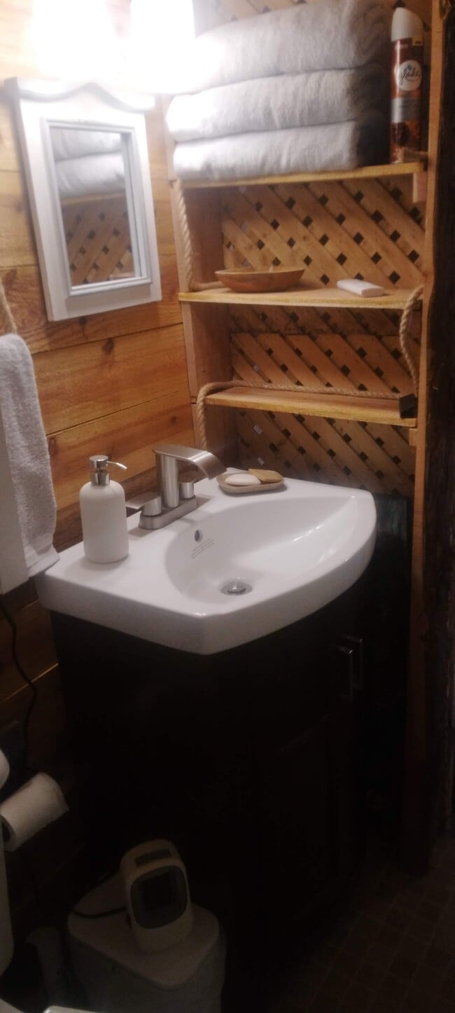 50315 Becker Bottom Rd in Amory, MS - Building Photo - Building Photo