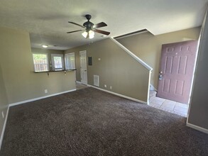 812 Oak Arbor Ct in Clarksville, TN - Building Photo - Building Photo