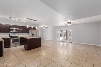 1002 W Villa Rita Dr in Phoenix, AZ - Building Photo - Building Photo