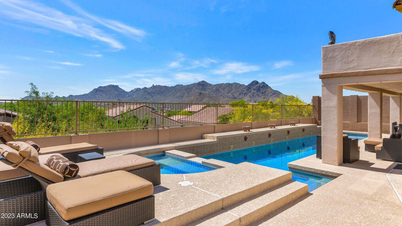 11539 E Bronco Trail in Scottsdale, AZ - Foto de edificio