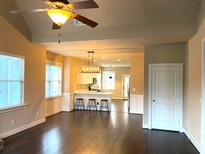 1036 Crawford Ct in Chelsea, AL - Foto de edificio - Building Photo