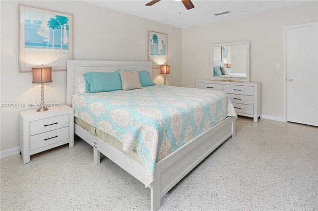 330 Van Buren St in Hollywood, FL - Building Photo - Building Photo