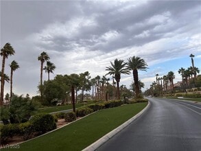 316 Ladies Tee Ct in Las Vegas, NV - Building Photo - Building Photo