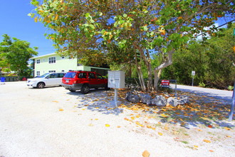 102 Tequesta St in Tavernier, FL - Building Photo - Building Photo