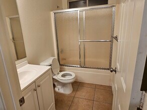 3440 Sunriver Rd in Bullhead City, AZ - Foto de edificio - Building Photo