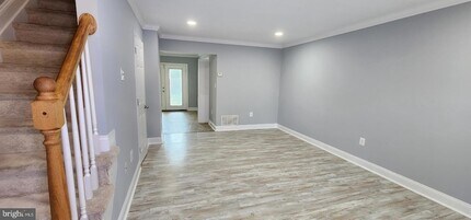 483 Arwell Ct in Frederick, MD - Foto de edificio - Building Photo