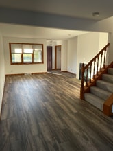 560 Foxtail Dr in Pewaukee, WI - Building Photo - Building Photo