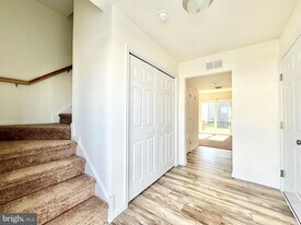 76 Filbert Dr in Wyoming, DE - Building Photo