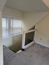 712 Chambers Ave, Unit 1615 - A-402 - A in Jeannette, PA - Foto de edificio - Building Photo