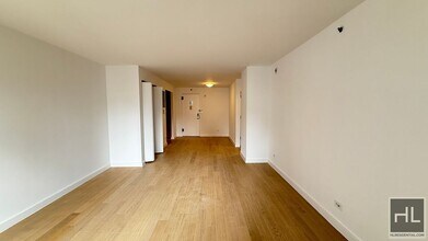 East 39th Street in New York, NY - Building Photo - Building Photo