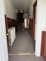 374 Meyran Ave in Pittsburgh, PA - Building Photo