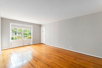 1159 Broadway in Alameda, CA - Building Photo - Building Photo