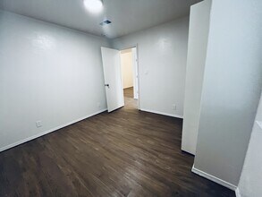 10333 Camino Del Oso NE in Albuquerque, NM - Building Photo - Building Photo