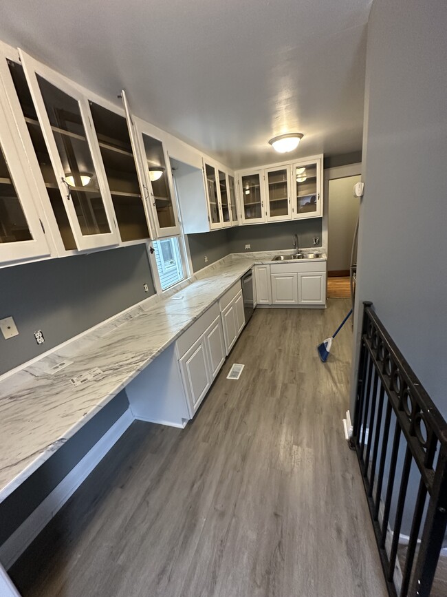 property at 1117 Foster St