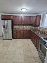 136 Winfield Ave in Jersey City, NJ - Building Photo - Building Photo