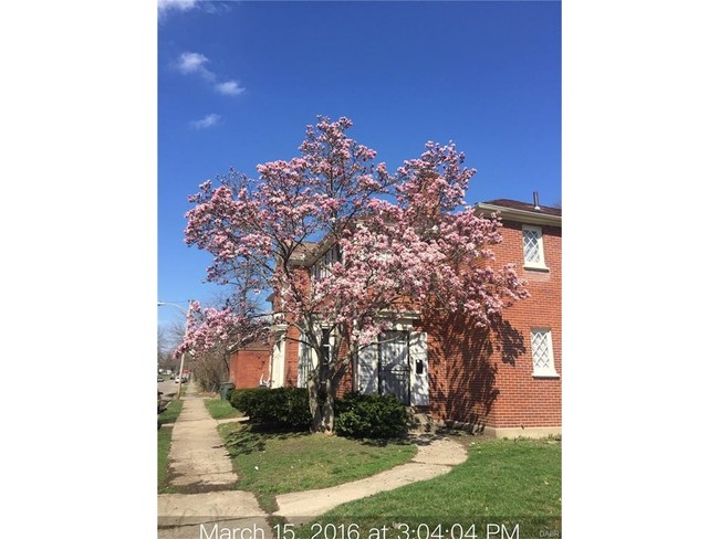 523 Delaware in Dayton, OH - Foto de edificio - Building Photo