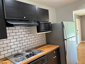 2-10 Montgomery St in Bloomfield, NJ - Building Photo - Building Photo