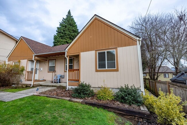 property at 1316 Division St