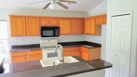 3046 Bay Laurel Cir N in Kissimmee, FL - Foto de edificio - Building Photo