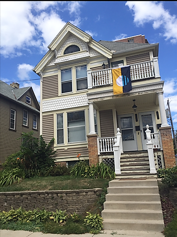 property at 1832 N Warren Ave