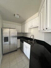 1615 W 205th St, Unit 1 in Torrance, CA - Building Photo - Building Photo