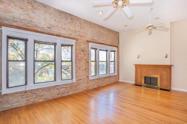 3710 N Halsted St in Chicago, IL - Building Photo - Building Photo