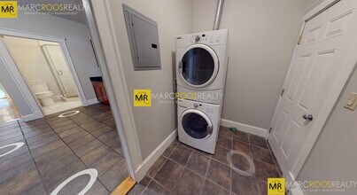 11 Beacon St, Unit 1 in Boston, MA - Building Photo - Building Photo