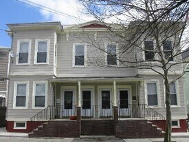 19-21 Quincy St in Somerville, MA - Building Photo