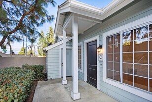 23412 Pacific Park Dr, Unit Canyon Villas in Aliso Viejo, CA - Building Photo