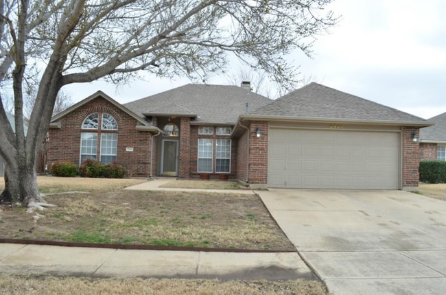 property at 2420 Creek Crossing Ct