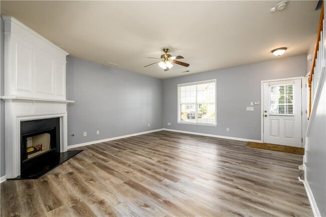 property at 1044 Prestwyck Ct