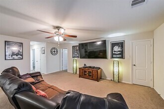 13202 Vallentine Row Dr in Houston, TX - Building Photo - Building Photo