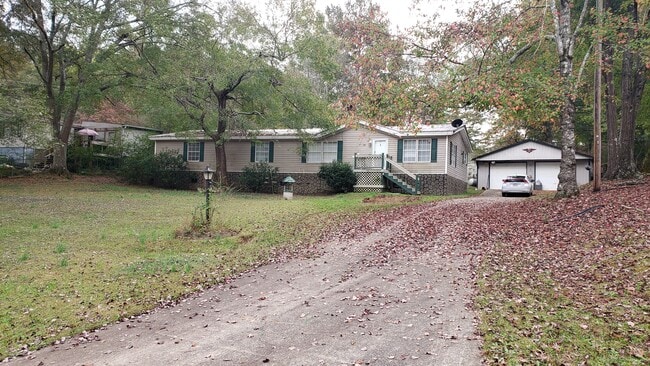 property at 18 Valley Trail SE